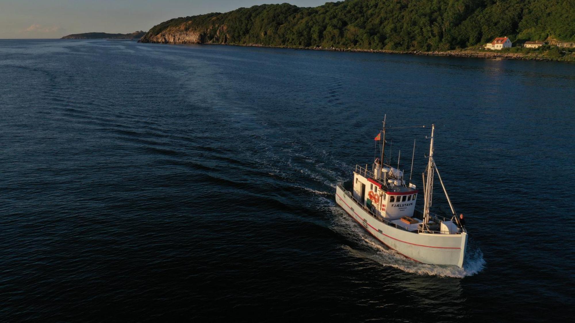 Varra Water - Unique Boat Accomodation - Bornholm - Fjaelstavn Nexo Ngoại thất bức ảnh