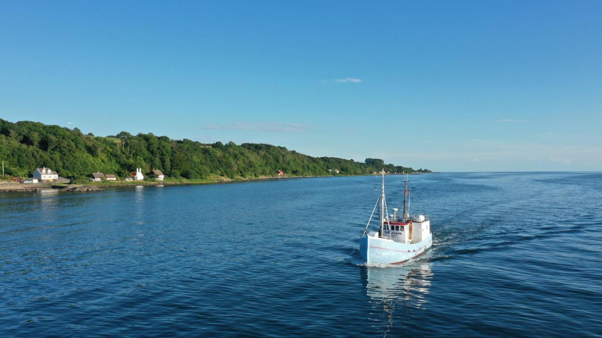 Varra Water - Unique Boat Accomodation - Bornholm - Fjaelstavn Nexo Ngoại thất bức ảnh